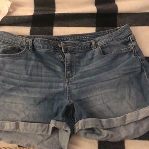 Comfy LC Shorts
